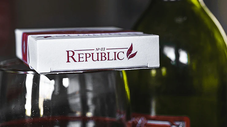 5733-republic-no-3-red-velvet-playing-cards-cartamundi-1.jpg