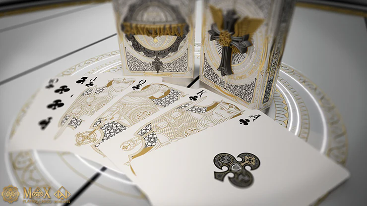 5847-royal-sanctuary-heritage-kings-playing-cards-1.webp