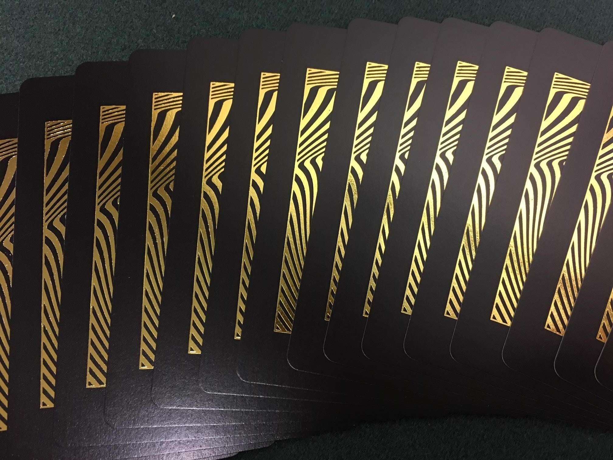 5849-royal-vortex-gold-foil-playing-cards-gemaco-1.jpg