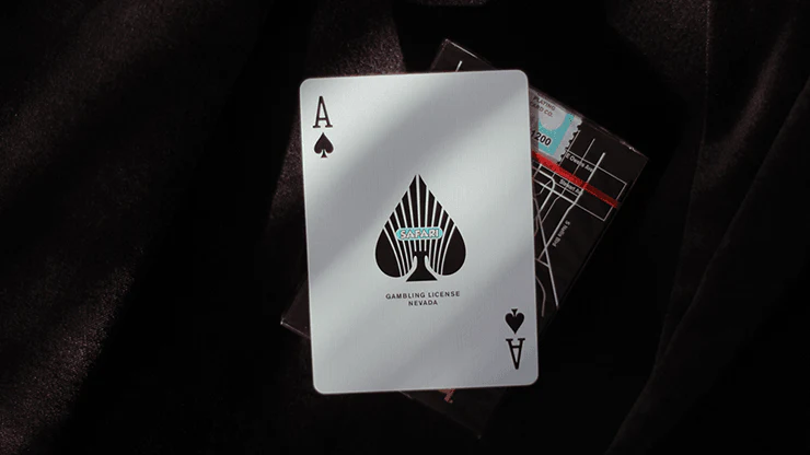5888-safari-casino-black-playing-cards-uspcc-1.webp