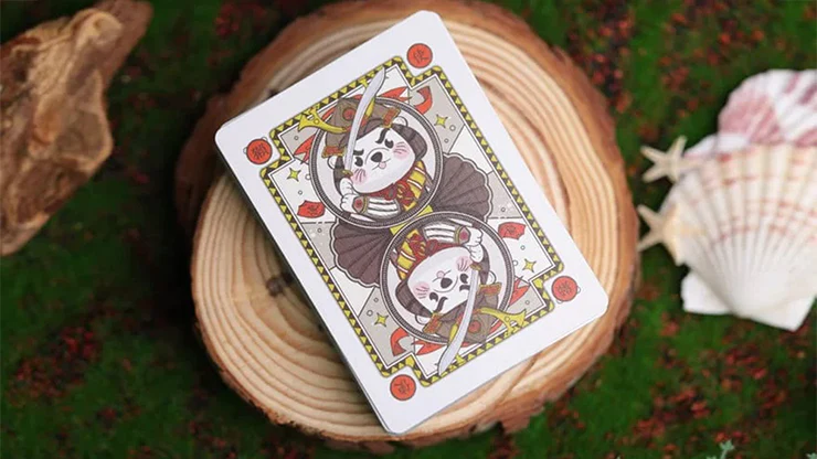 5901-samurai-otter-playing-cards-hono-edition-standard-red-playing-cards-1.webp