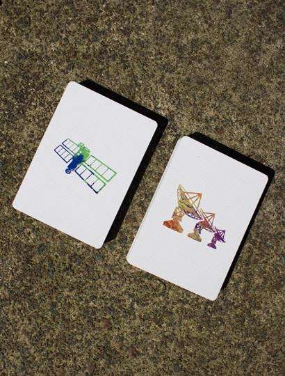 5925-satellite-playing-cards-uspcc-1.jpg