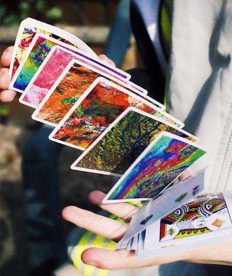 5925-satellite-playing-cards-uspcc-1.jpg