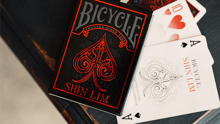 6058-shin-lim-bicycle-playing-cards-1.webp