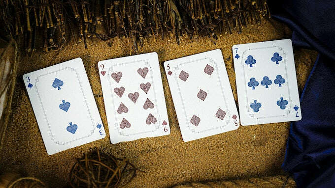 6104-silk-playing-cards-classic-boxset-1.jpg