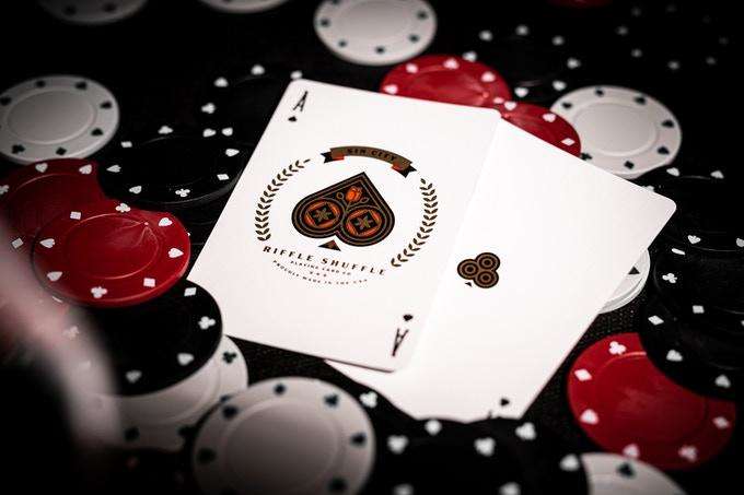 6122-sin-city-playing-cards-uspcc-1.jpg