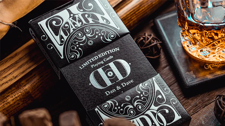 Smoke & Mirrors v8 Black Deluxe Playing Cards USPCC 1 6196-smoke-mirrors-v8-black-deluxe-playing-cards-uspcc-1.webp