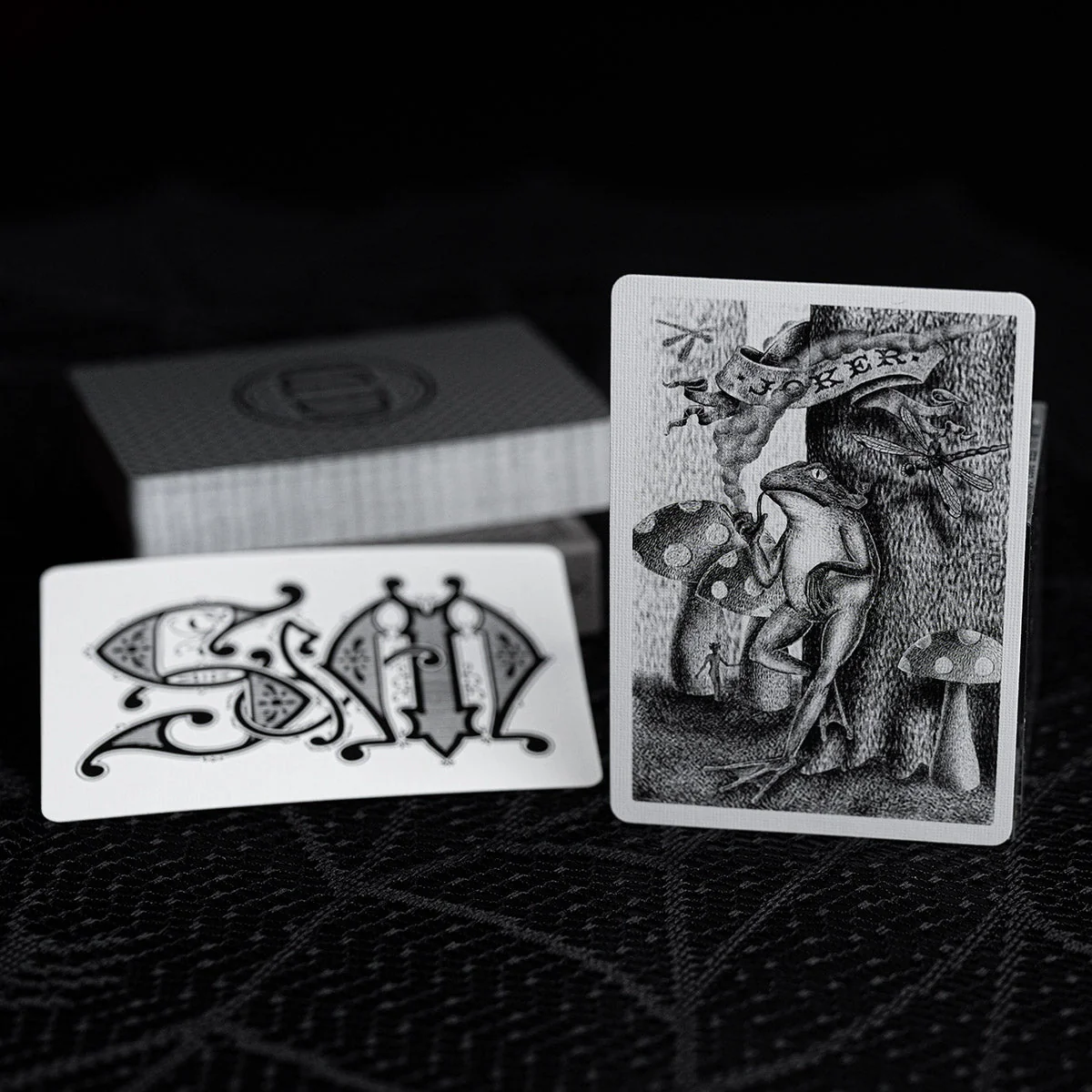 6221-smoke-mirrors-x-fultons-carbon-limited-v6-1.webp