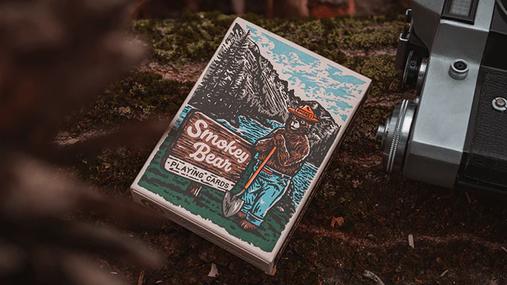 6225-smokey-bear-playing-cards-uspcc-1.jpg
