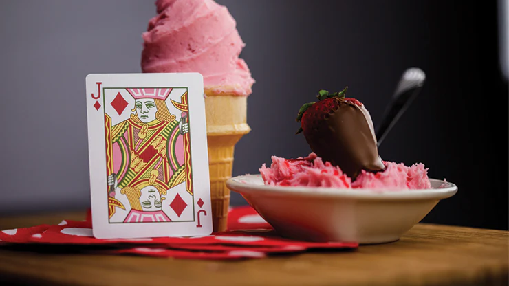6231-snackers-strawberry-playing-cards-uspcc-1.jpg