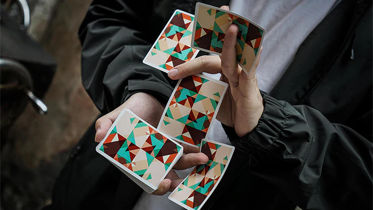 6329-sparkle-point-green-playing-cards-uspcc-1.jpg