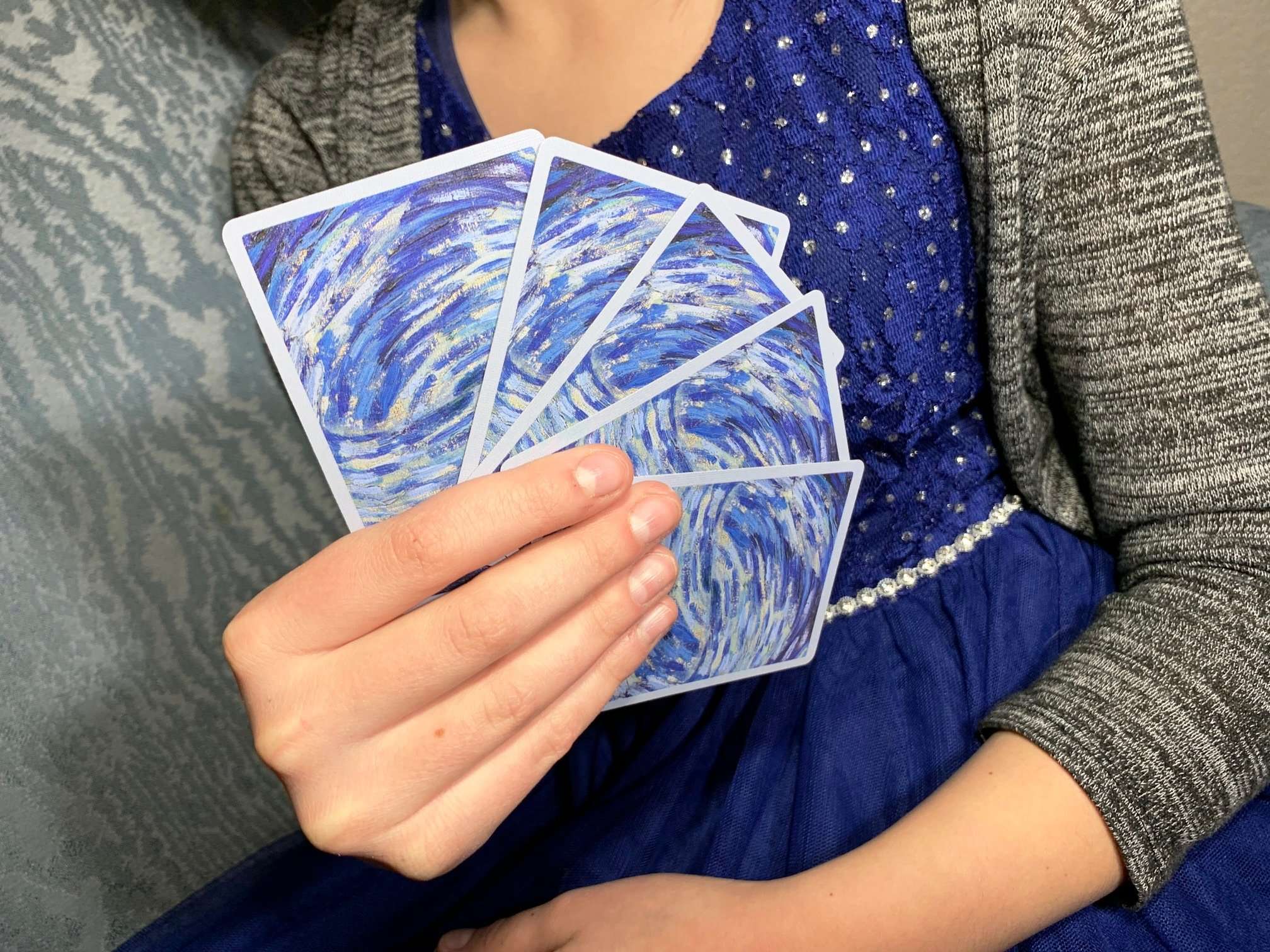 6459-starry-night-gold-gilded-playing-cards-uspcc-1.jpg