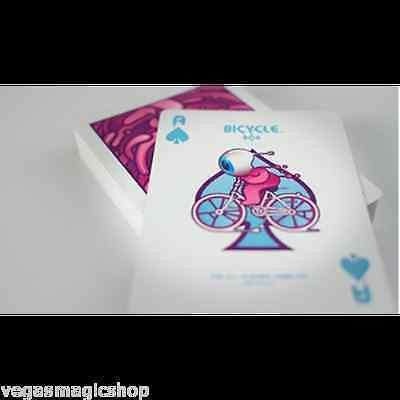6516-street-art-bicycle-playing-cards-deck-1.jpg
