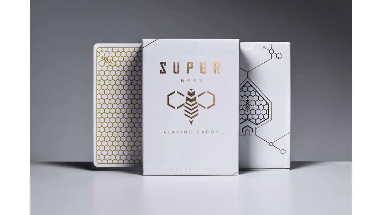 6589-super-bees-playing-cards-cartamundi-1.webp