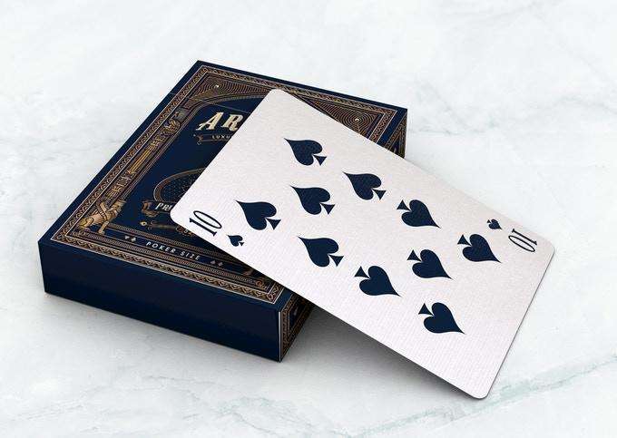 673-arcadia-pride-of-peacocks-playing-cards-cartamundi-1.jpg