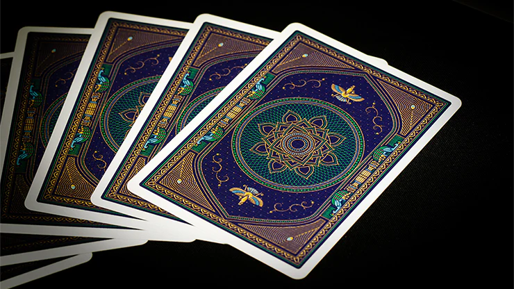 673-arcadia-pride-of-peacocks-playing-cards-cartamundi-1.jpg
