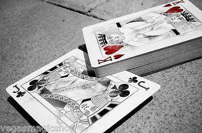 679-arcane-white-playing-cards-uspcc-1.jpg