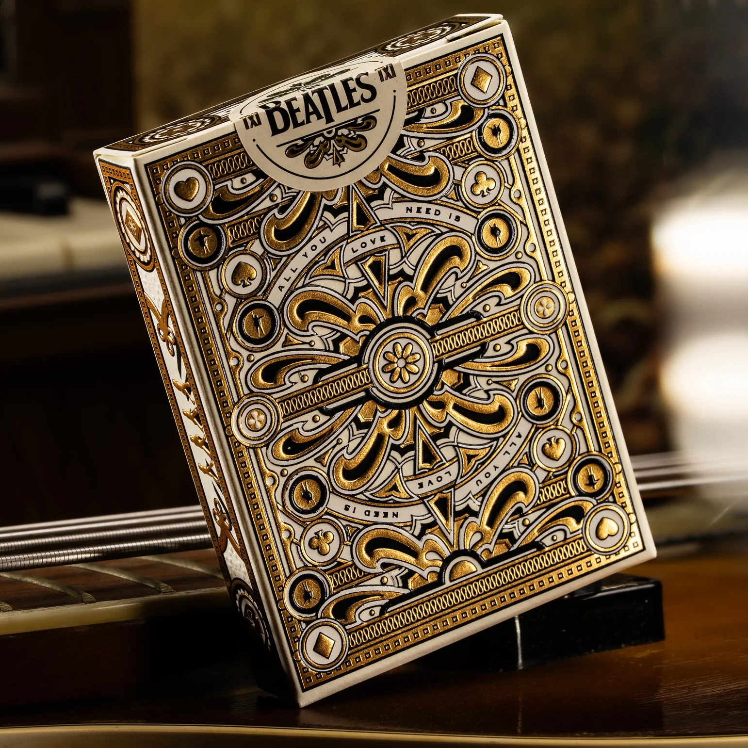6848-the-beatles-special-edition-playing-cards-white-1.webp