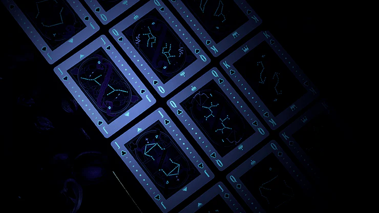 6873-the-constellation-majestic-purple-playing-cards-cartamundi-1.jpg