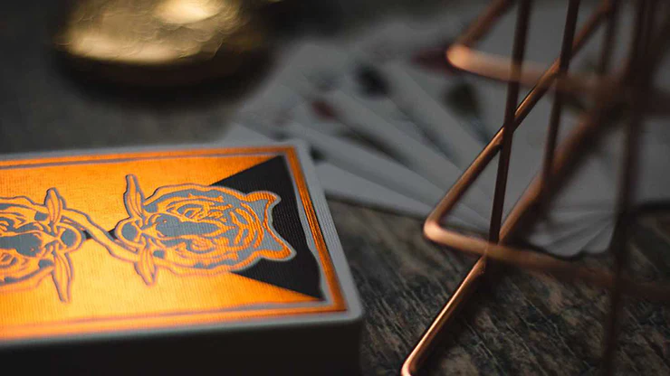 6976-the-hidden-king-copper-luxury-playing-cards-tpcc-1.jpg