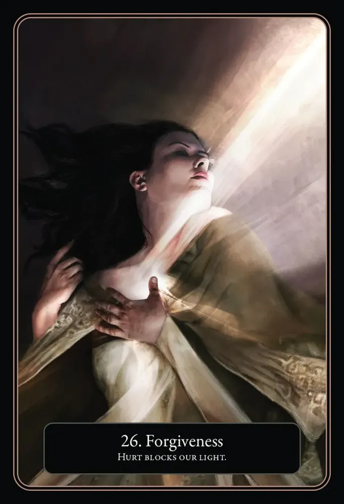 6995-the-lantern-oracle-cards-blue-angel-1.webp