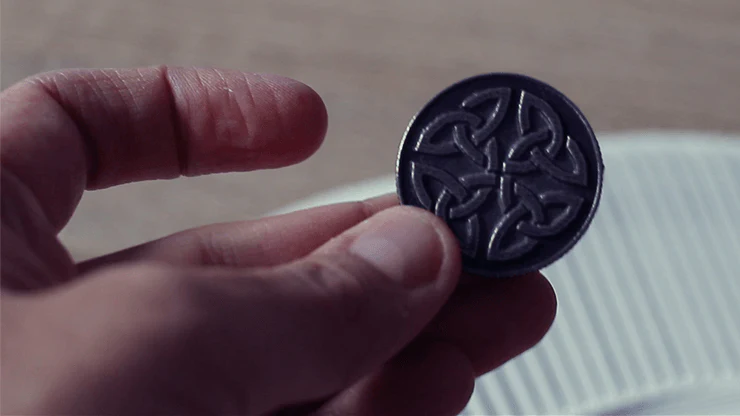 7008-the-lucky-coin-trick-1.webp