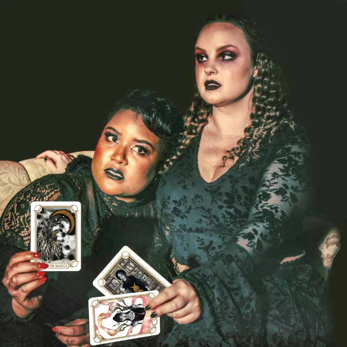 7012-the-magick-and-mediums-oracle-1.webp