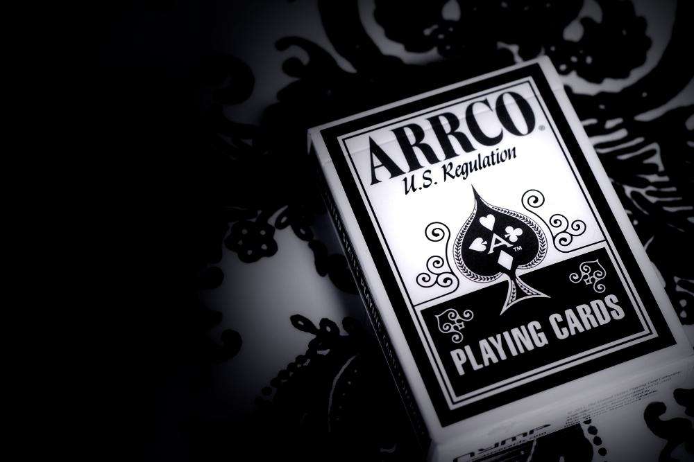710-arrco-white-playing-cards-uspcc-1.jpg