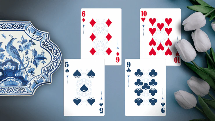 7313-tulip-white-playing-cards-lpcc-1.jpg