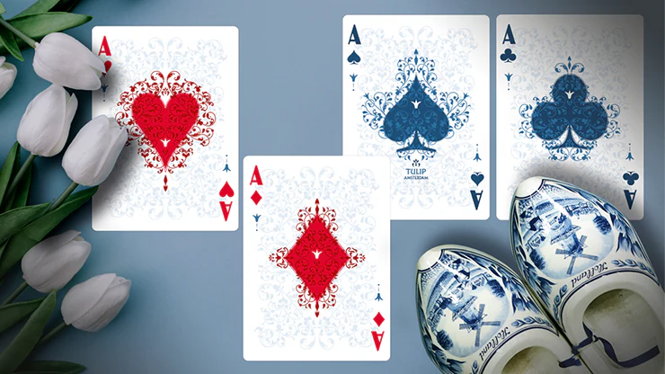 7313-tulip-white-playing-cards-lpcc-1.jpg