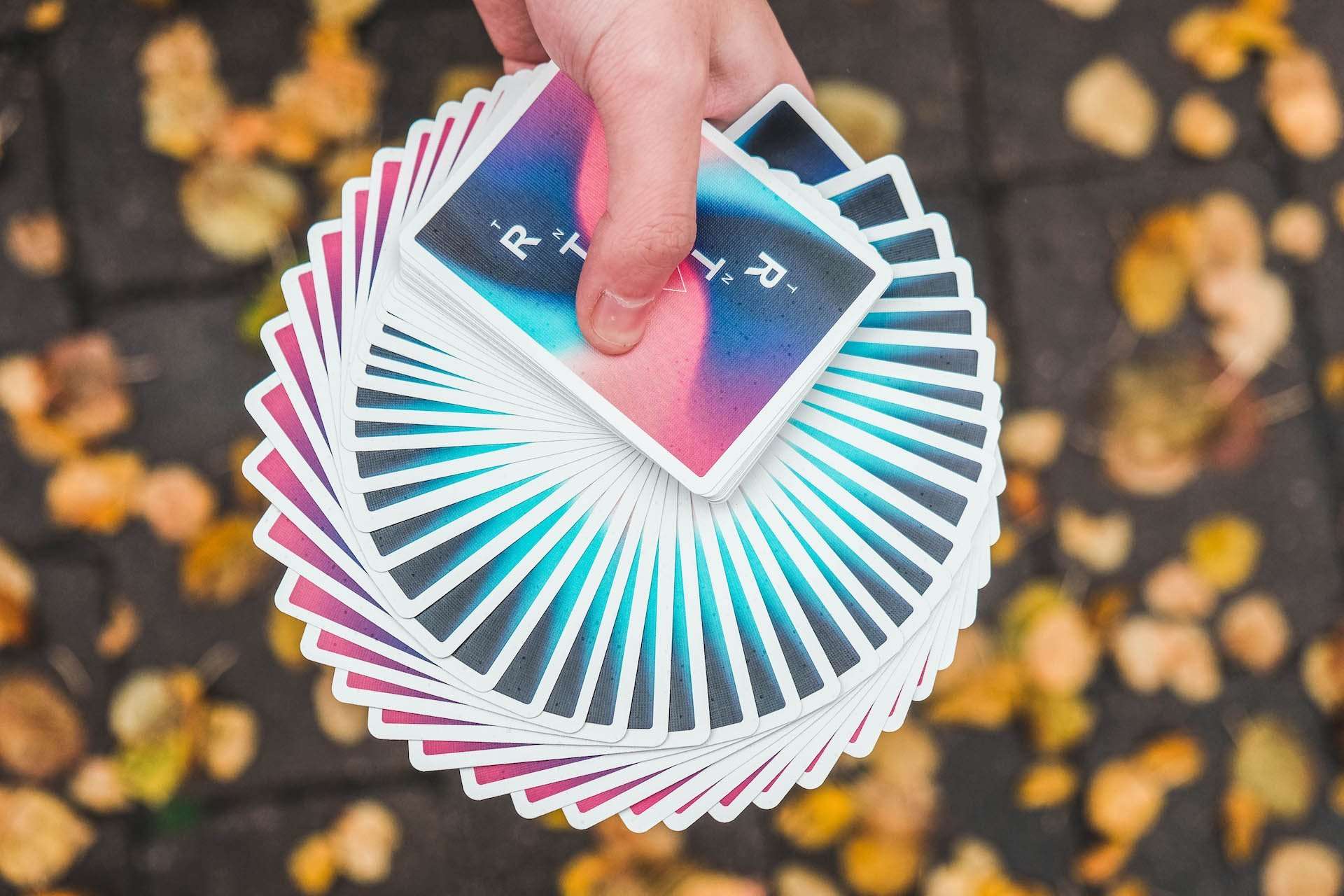 7325-turn-playing-cards-uspcc-1.jpg