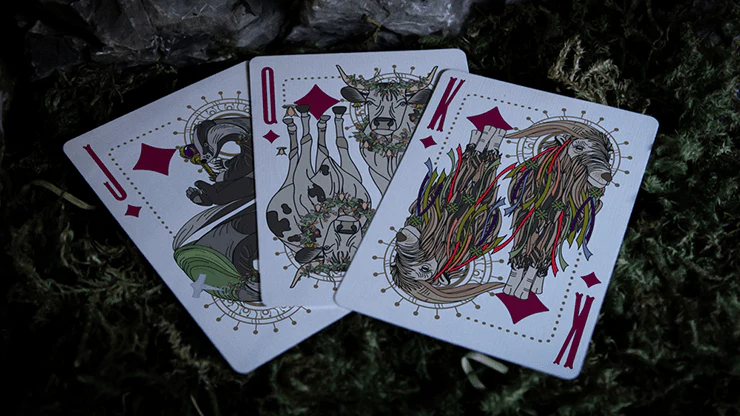7379-under-the-moon-moorland-green-playing-cards-cartamundi-1.jpg