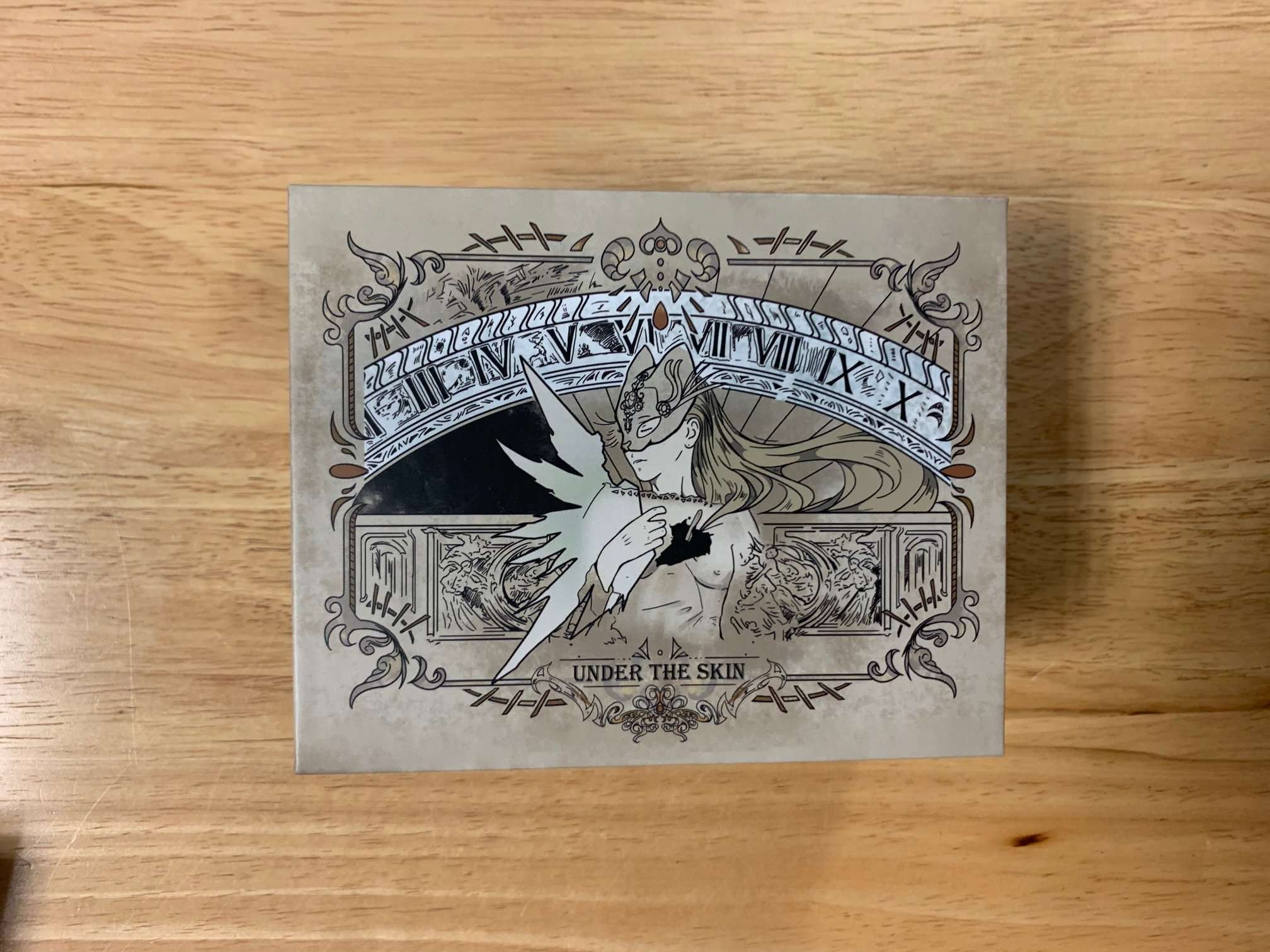 7382-under-the-skin-6-deck-collector-box-1.webp