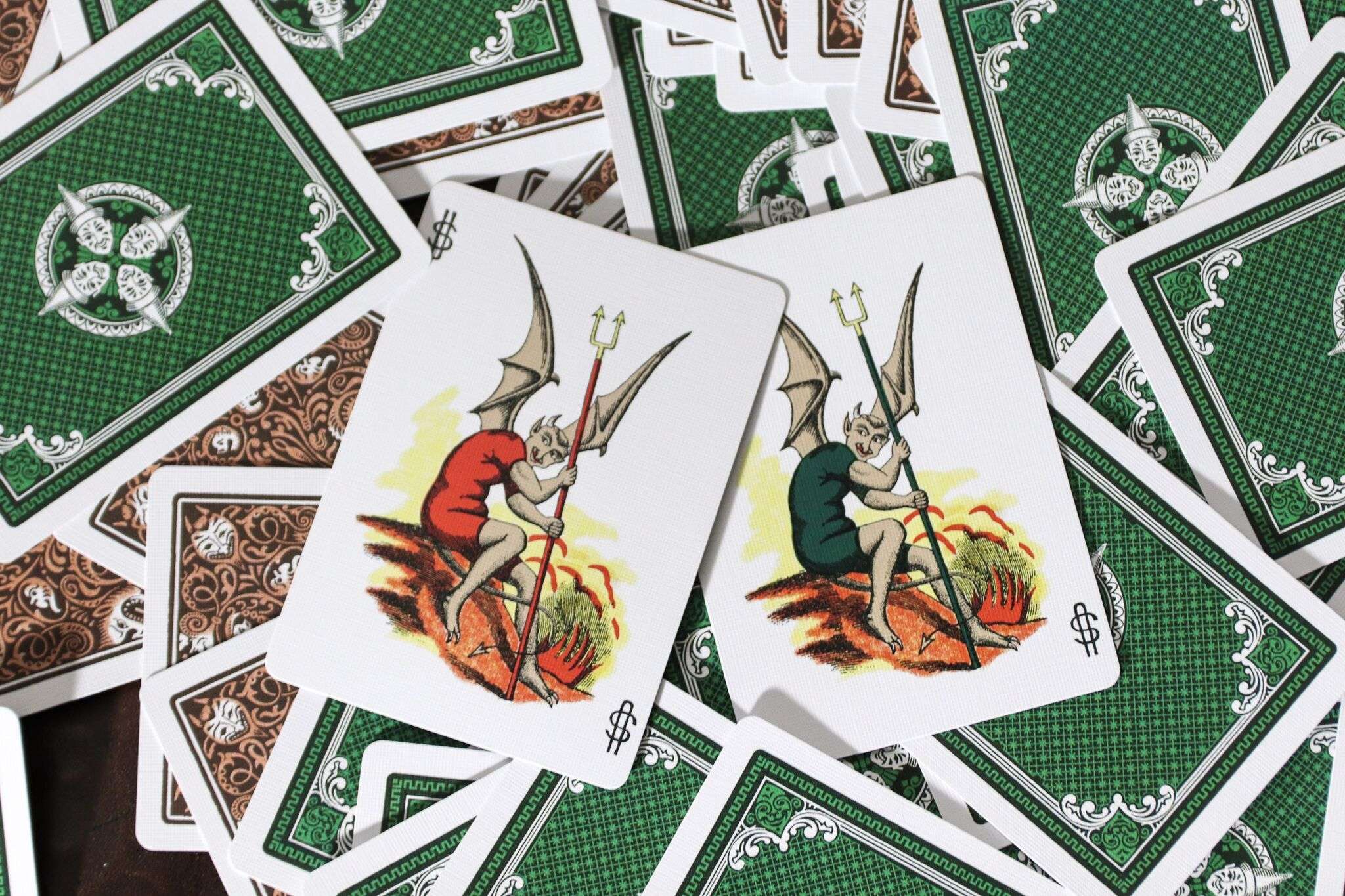 7466-vanity-reproduction-playing-cards-uspcc-1.jpg