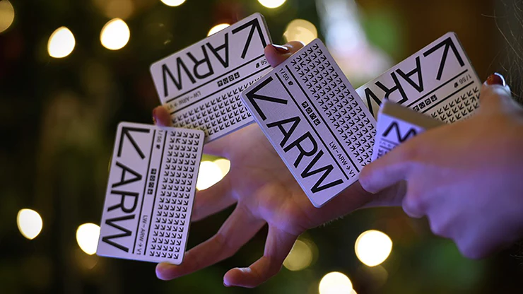 748-arw-v1-playing-cards-uspcc-1.webp