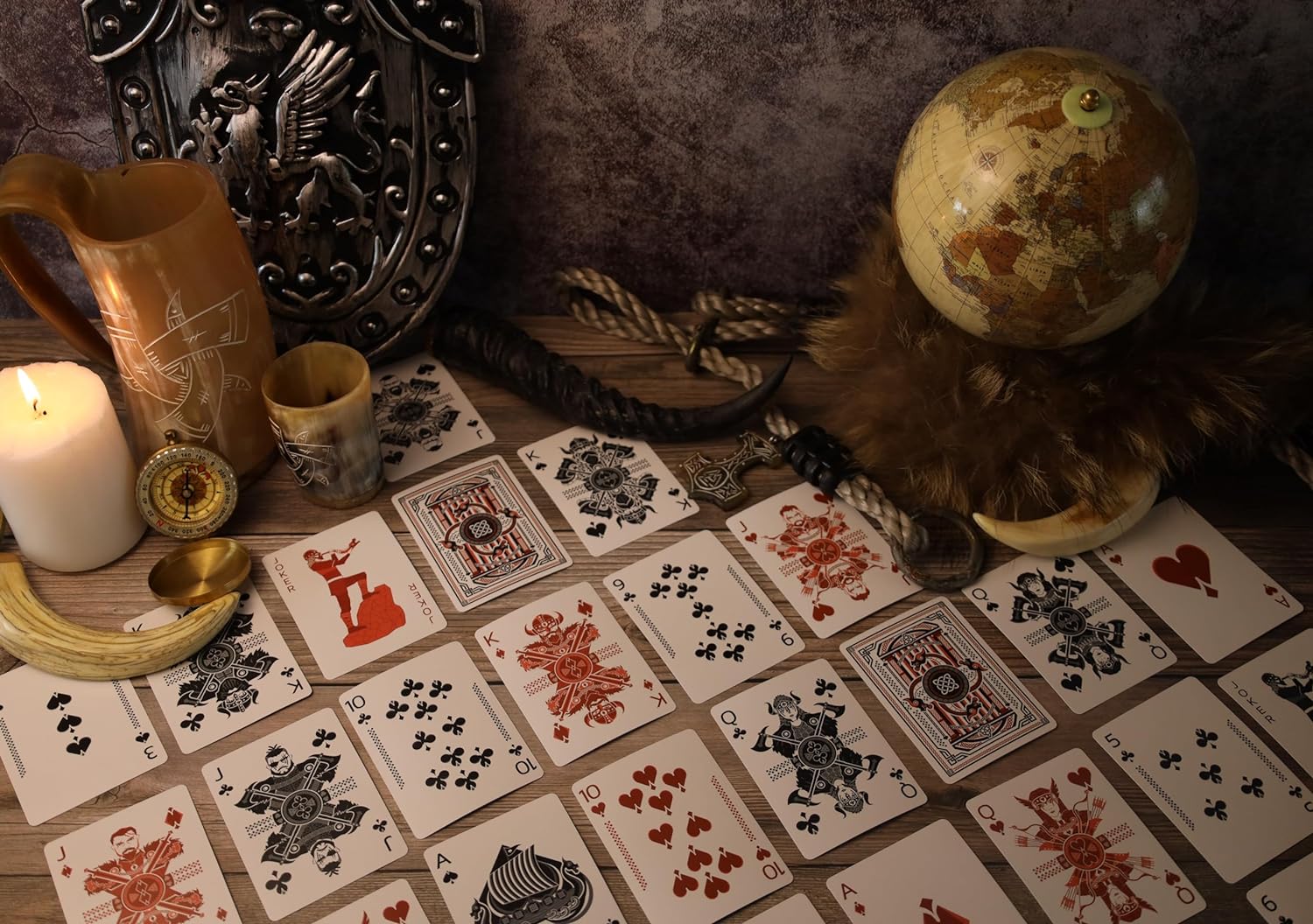 7525-vikings-bicycle-playing-cards-2.webp