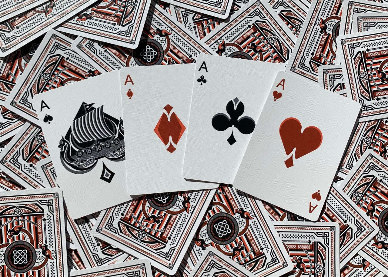 7525-vikings-bicycle-playing-cards-2.webp