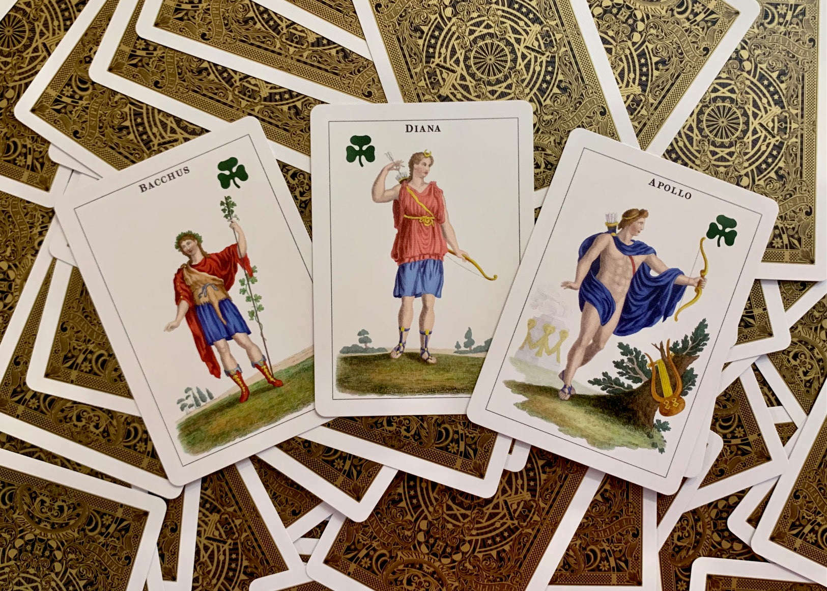 768-astronomical-gilded-playing-cards-uspcc-1.jpg