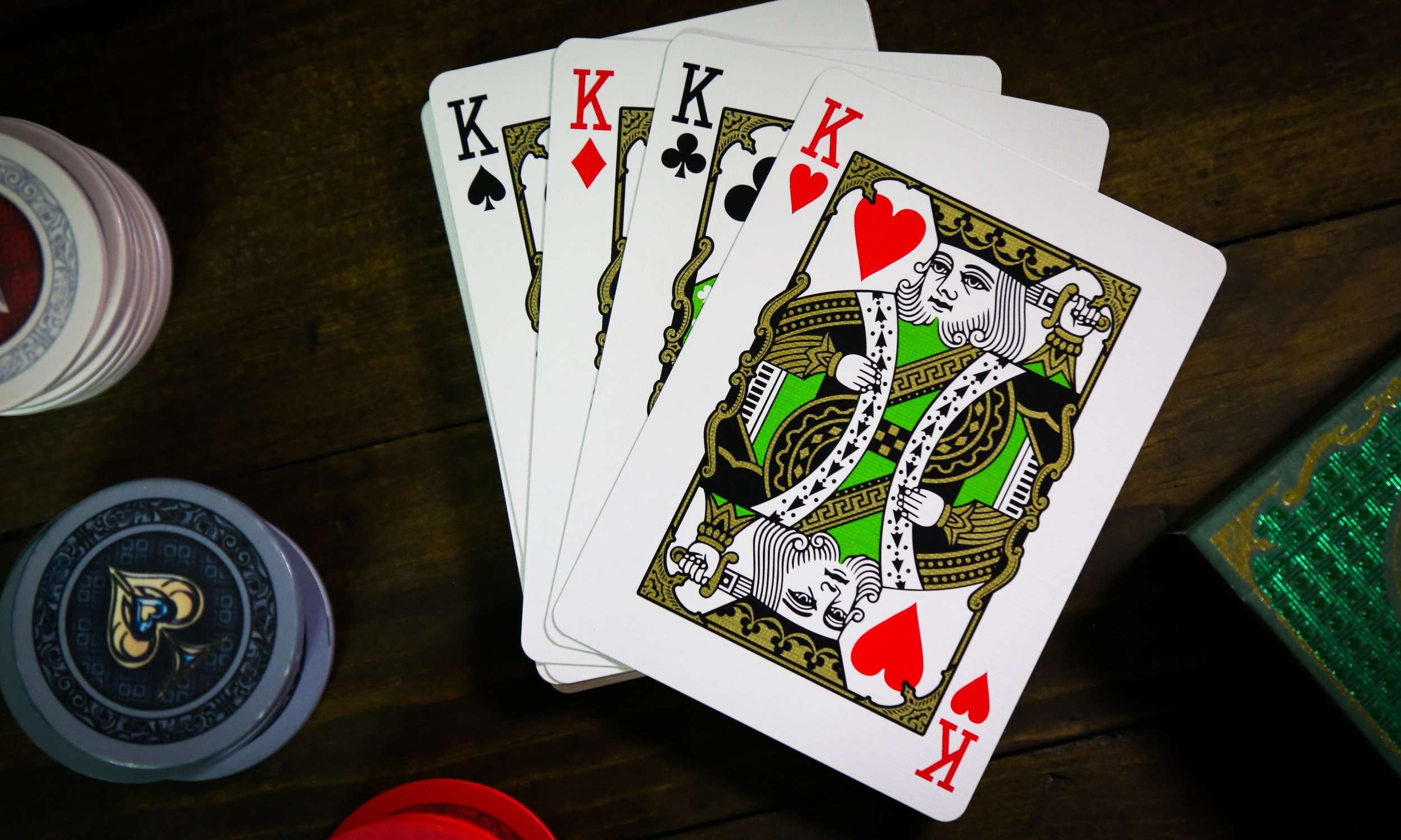 7698-wicked-leprechaun-casino-playing-cards-epcc-1.jpg
