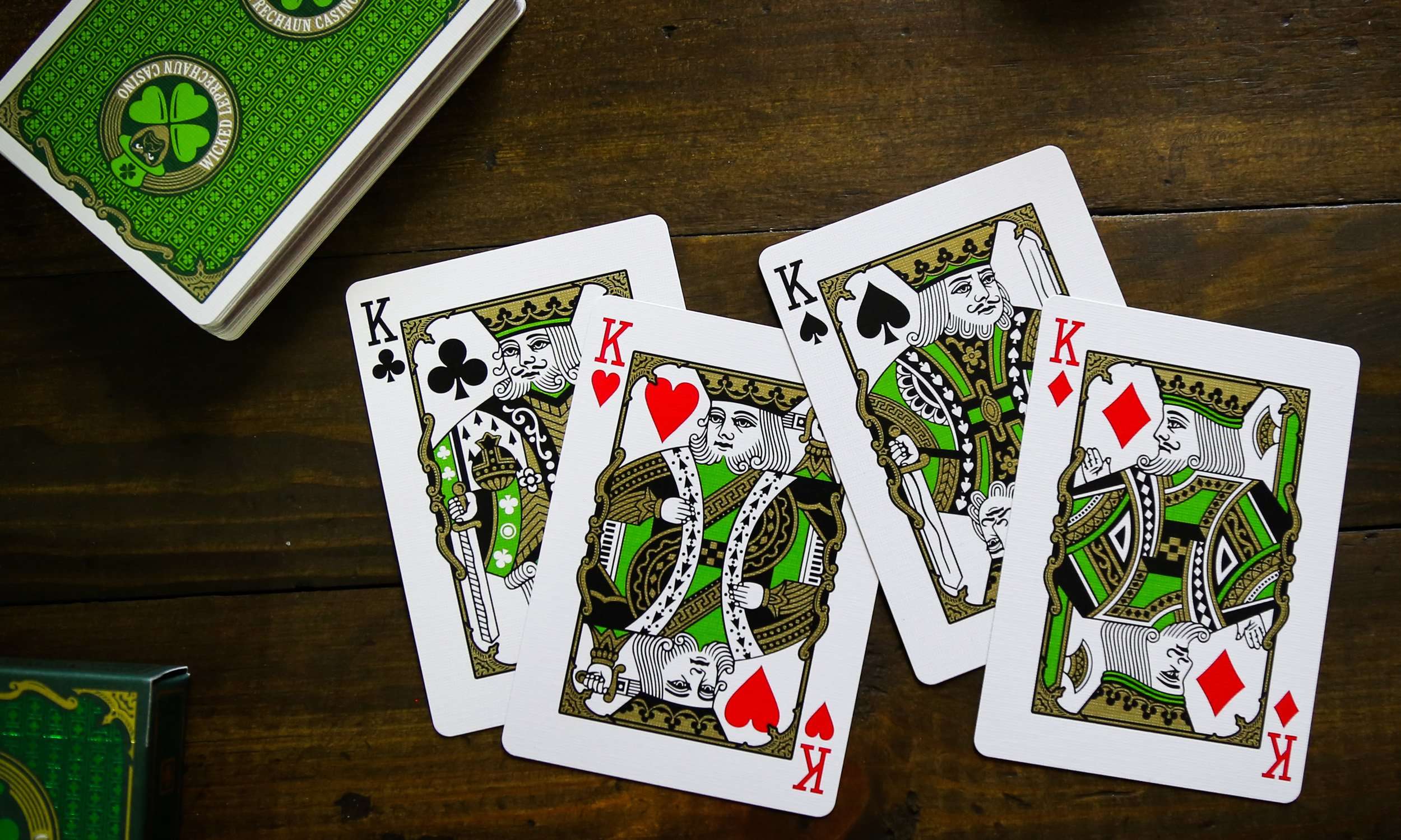 7698-wicked-leprechaun-casino-playing-cards-epcc-1.jpg