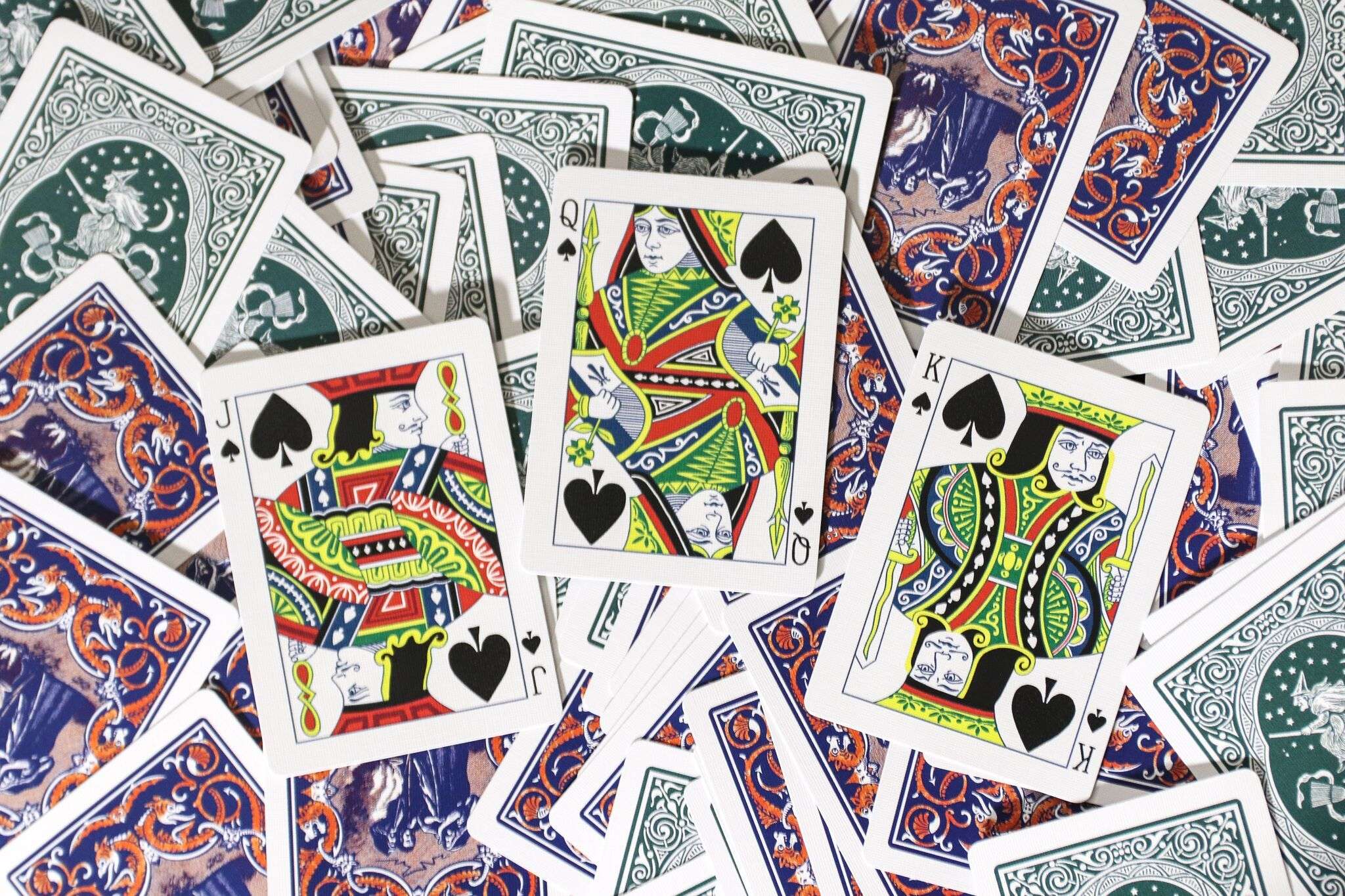 7831-ye-witches-fortune-cards-uspcc-1.jpg