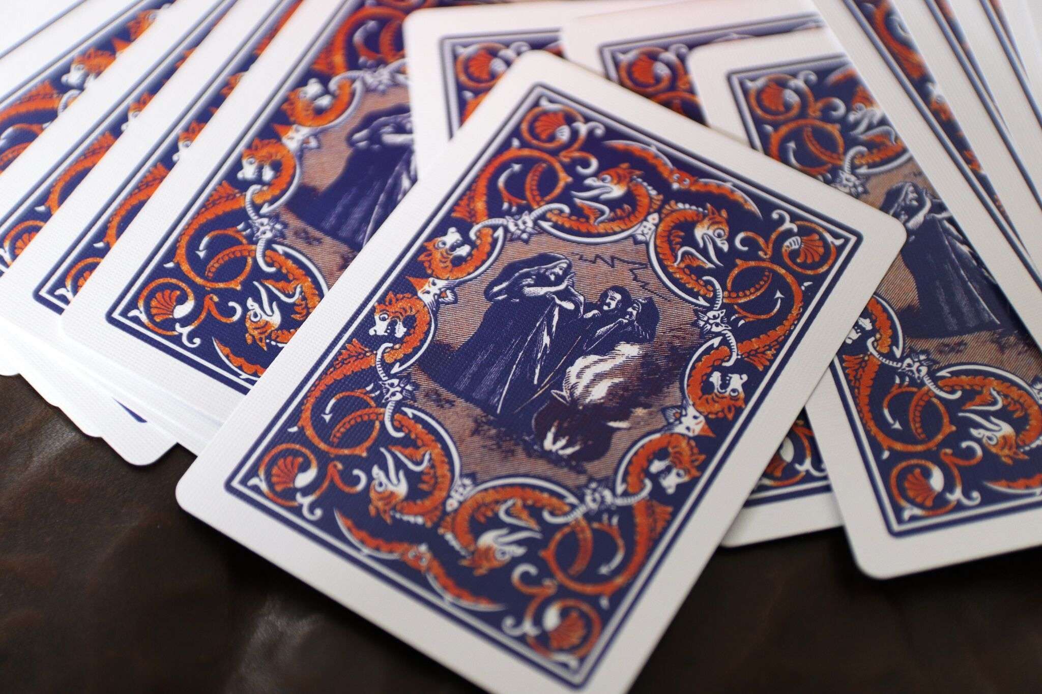 7835-ye-witches-gilded-fortune-cards-uspcc-1.jpg