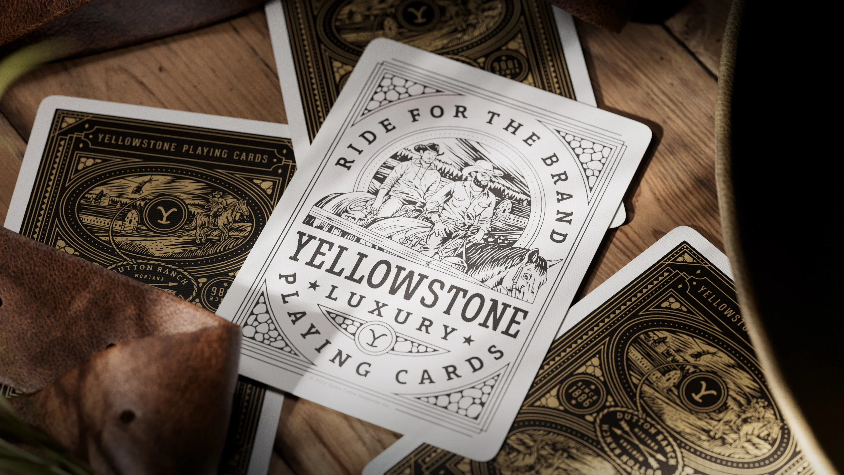 7848-yellowstone-playing-cards-by-theory-11-dive-into-the-wild-west-1.webp