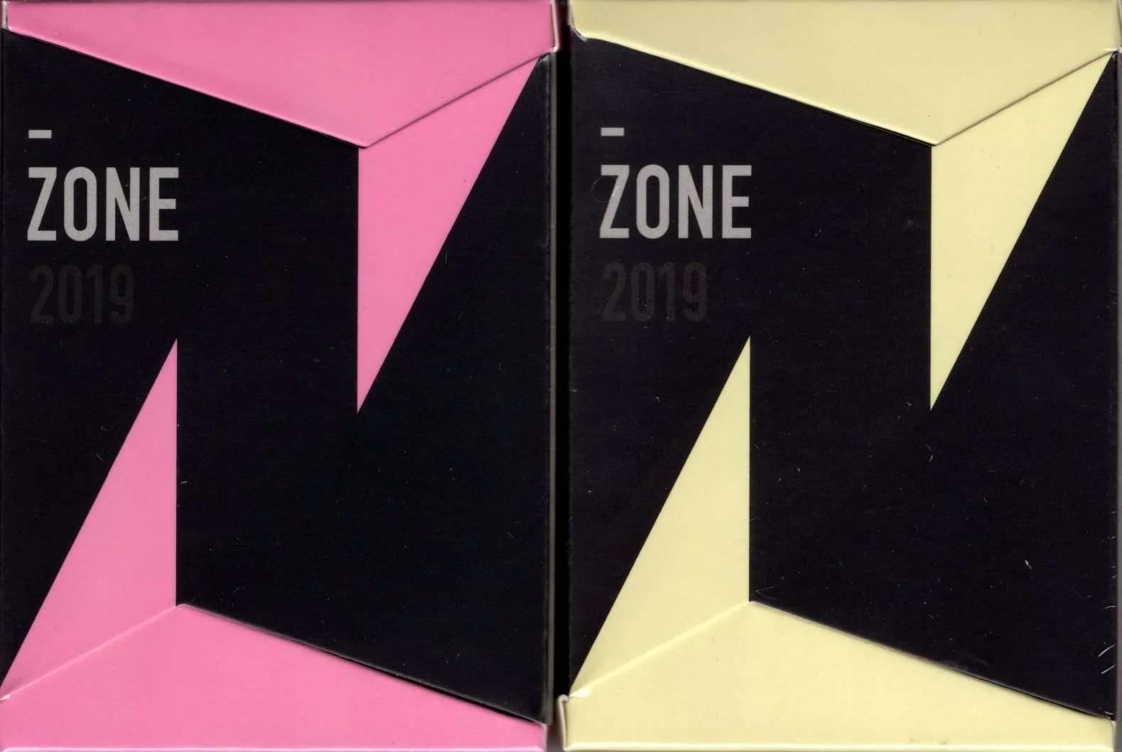 7893-zone-v2-playing-cards-uspcc-1.webp
